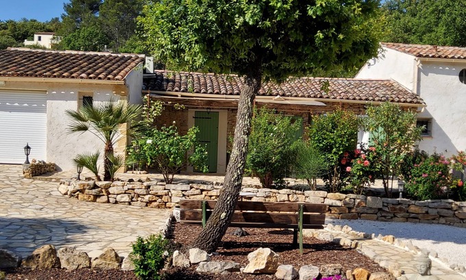 Lorgues Villa | Beautiful Provençal Mazet in the heart of Provence, private swimming pool in a peaceful setting
