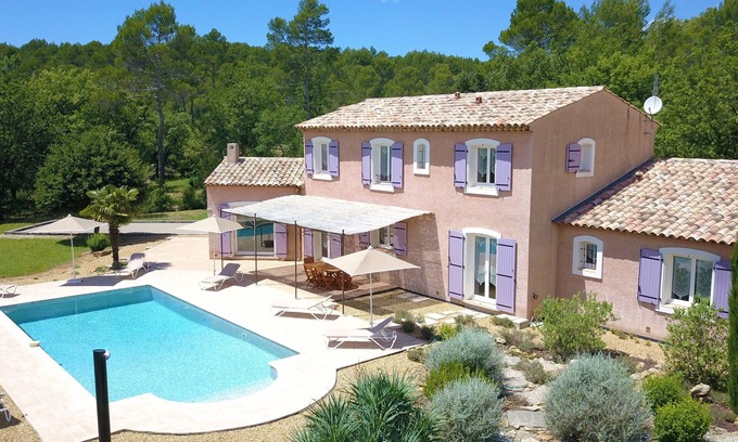 Flayosc Villa | Beautiful Provencal style holiday home, with pool, for 4 to 10 people