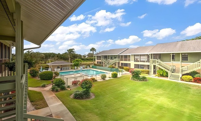 Lely Condo | Beautiful Quiet 2-Bedroom 2 Bath on Gulf Canal
