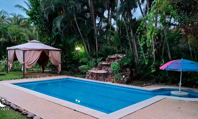Los Cobanos House | Beautiful Quinta Luna Mar in Residencial Las Veraneras