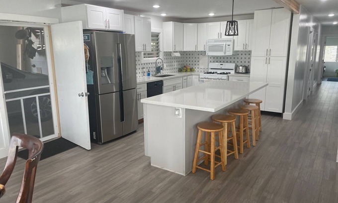 Laie House | Beautiful, renovated Home. Discover the North Shore of Oahu. Great location.