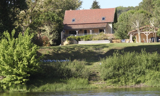 La Roque-Gageac House | Beautiful restored house with heated Pool and direct Dordogne river acces.