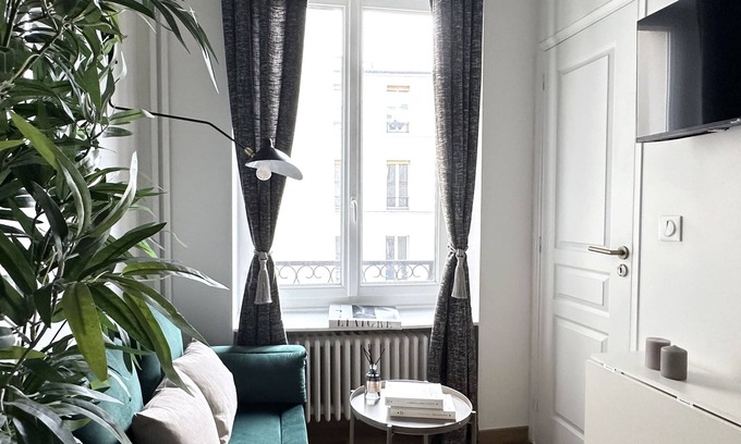 Charonne Apartment | Beautiful Retreat in Paris