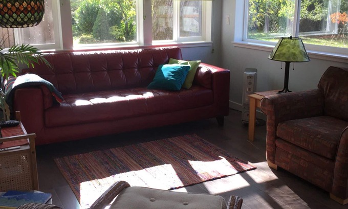 Deming House | Beautiful River Valley Guesthouse - Monthly Rental Discounts!