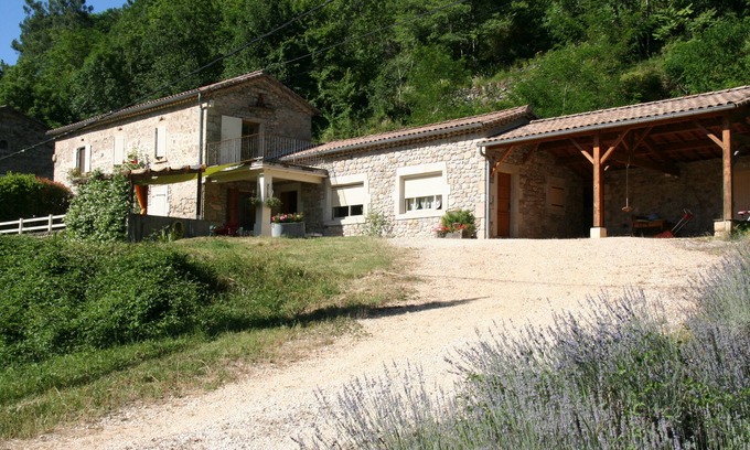 Les Salelles House | Beautiful riverside farmhouse in Southern Ardèche