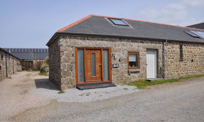 St. Buryan House | Beautiful Robins Nest barn, Close to Minack, Porthcurno, Sennen, Sea ,beaches