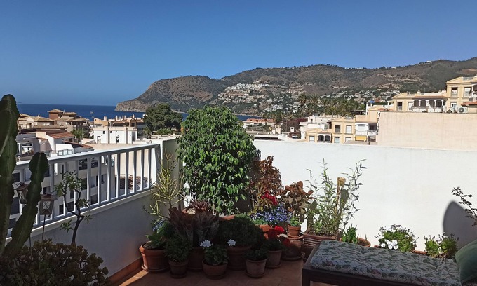 La Herradura Bed & Breakfast | Beautiful room with private bathroom and sea view