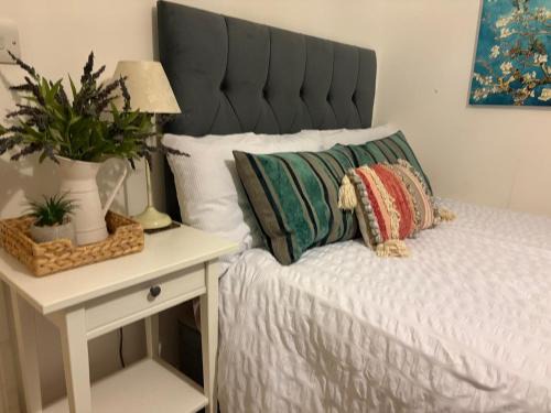 West Molesey House | Beautiful Rooms near Hampton Court