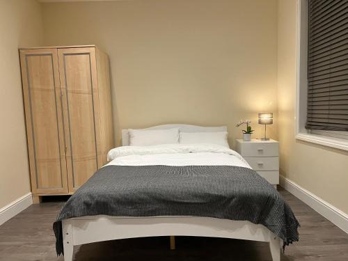 Tottenham Bed & Breakfast | BEAUTIFUL ROOMS ONLY FEW STEPS AWAY FROM BRUCE GROVE TOTTENHAM STADIUM