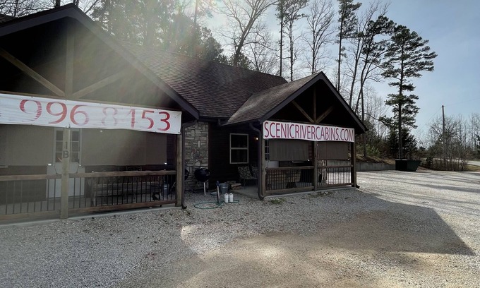 Van Buren Cabin | Beautiful Scenic River Cabin just 1/2 mile from Current River!