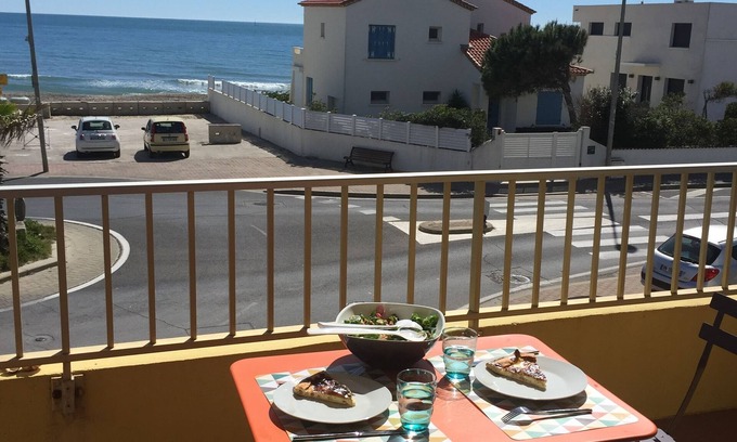 Palavas-les-Flots Apartment | Beautiful sea-view apartment between Carnon and Palavas.