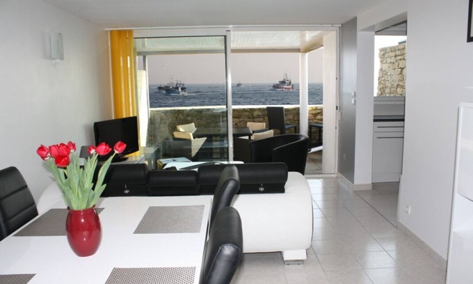 Guilvinec Apartment | Beautiful sea view 50m from the beach and the harbor and shops and downtown on foot