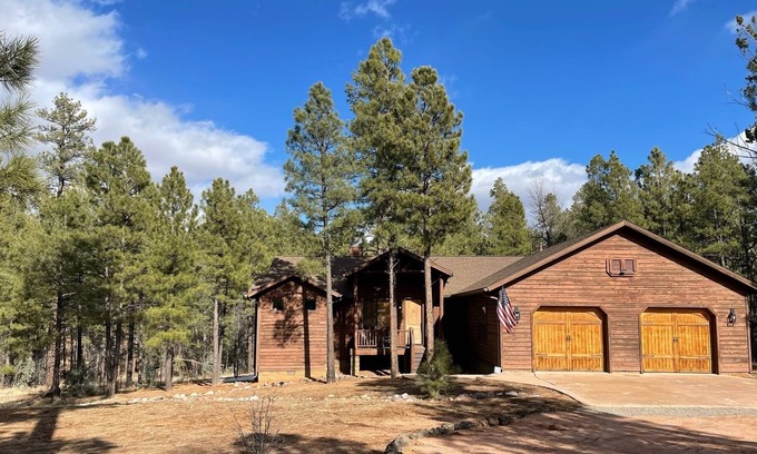Show Low Cabin | BEAUTIFUL SECLUDED HOME IN TORREON, 10 BEDS