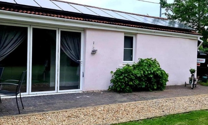 Trowbridge House | Beautiful Self Contained Cottages in Westbury
