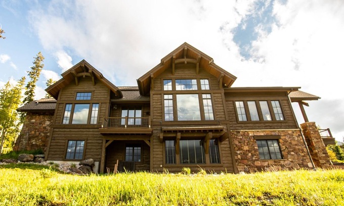 Big Sky House | Beautiful Ski in/Ski out Mountaintop Lodge With Incredible Views!