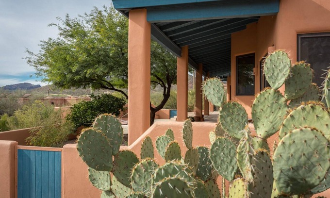 Starr Pass House | Beautiful Sonoran Green Home, Tucson Mountain Saquaro Park, Marriott Resort Golf
