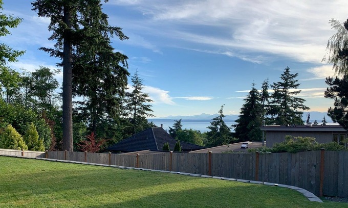 Mukilteo House | Beautiful Sound view (Chennault Beach sub). Fully furnished 3BR, 2 1/2 bath home