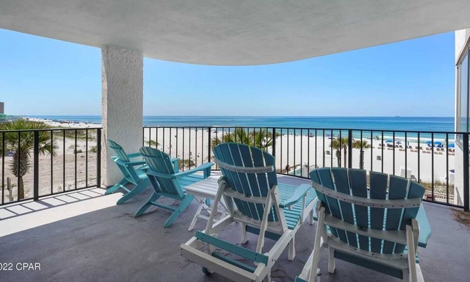 Biltmore Beach Condo | Beautiful Spacious House 2 Bed / 2 Bath Spring dates open!