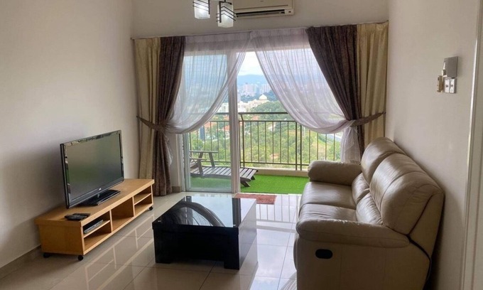 Sri Hartamas Condo | Beautiful spacious 3 bedroom!