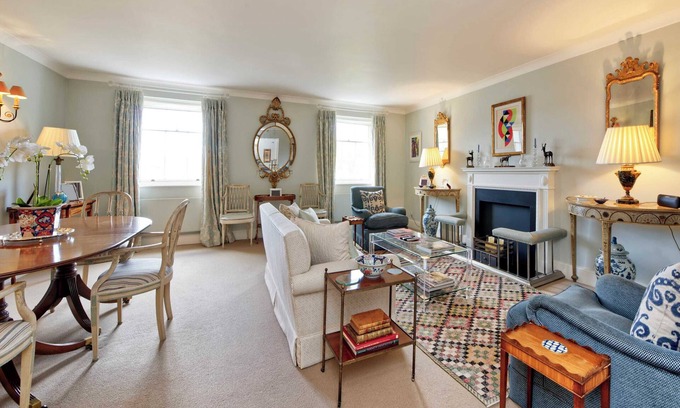 South Kensington Apartment | Beautiful & Spacious, 2 Bed in South Kensington