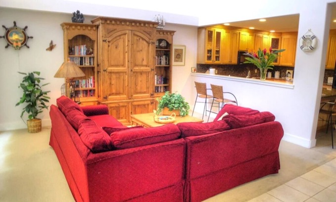 Poipu Condo | Beautiful spacious 5 bedroom condo with AC in the heart of Poipu, walk to beach