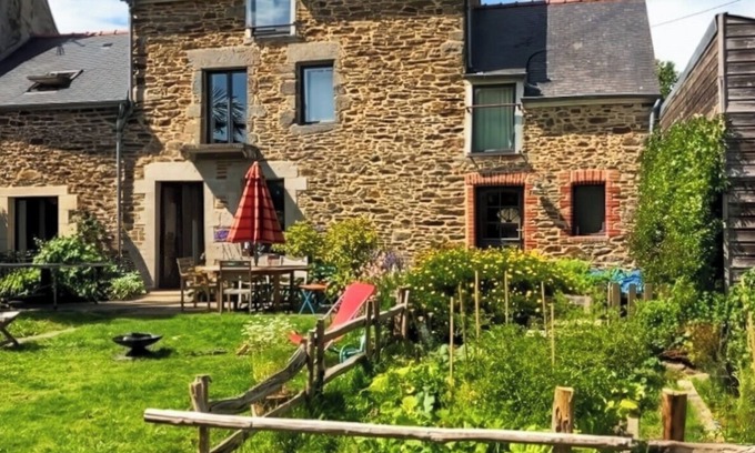 Pleurtuit House | Beautiful stone farmhouse, renovated, all comfort between Land, Sea and Rance