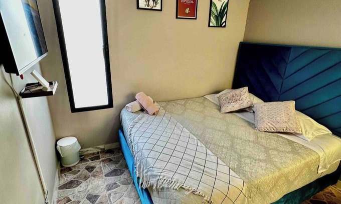 Engativa House | Beautiful Studio Apartment Close To The Airport!