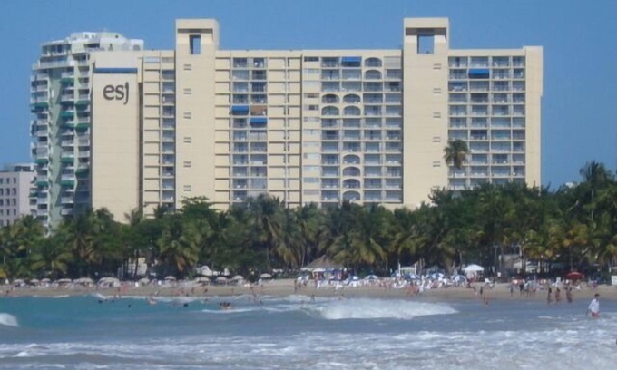 Isla Verde Apartment | Beautiful Studio + Wi-Fi + private parking in ESJ Towers Condominium.