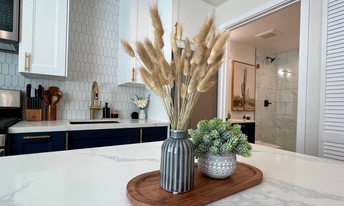 Valley Glen Apartment | Beautiful Studio with Private Patio