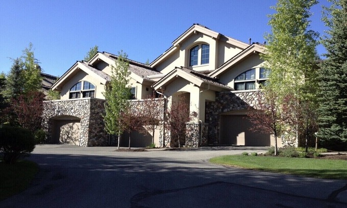 Elkhorn Village House | Beautiful Sun Valley - Elkhorn Townhome. 3 Bedroom, 3.5 Baths, Private Hot Tub.