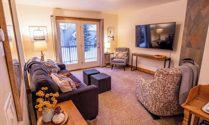 Driggs House | Beautiful townhome on Ski Hill Road, 1 mile from Driggs + 11 miles from Grand Targhee