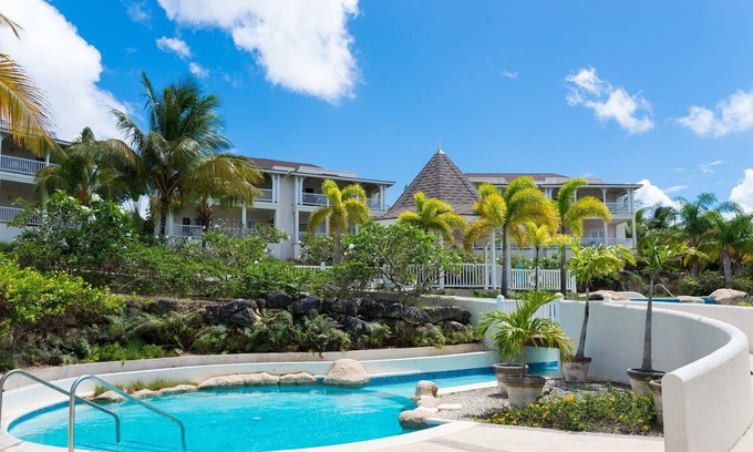 Vuemont Apartment | Beautiful Two Bedroom Two Bathroom Apartment