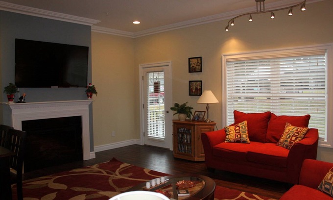 Hancock Condo | Beautiful Two Bedroom, Ski In/Out, Mountainside, Home away from Home!