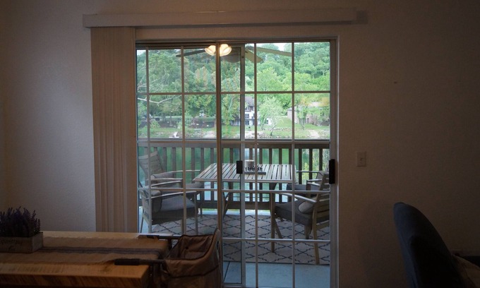 Branson Condo | Beautiful, Updated, 2 Bedroom Condo with a Gorgeous Lake View!