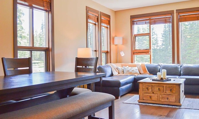 Sun Peaks Condo | Beautiful Updated Condo | Ski-in/Ski-out Trail Access | Private Hot Tub | Fireplace