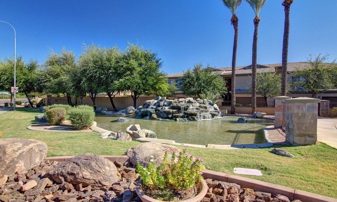 Fox Crossing Condo | Beautiful Updated Condo in Ocotillo/Chandler!