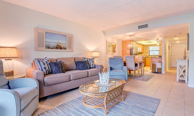 Ocean View Halifax Estates Condo | Beautiful beachfront condo with pool, balcony, central AC & washer/dryer