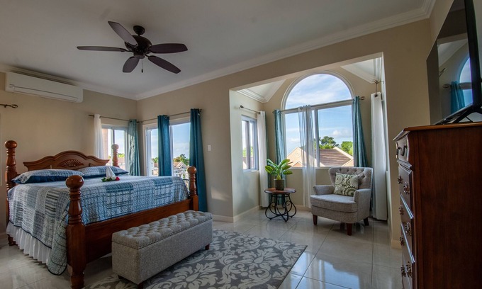 Ocho Rios House | Beautiful Vacation home in the heart of Ocho Rios