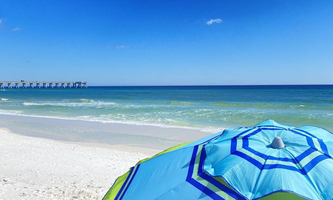 Navarre Beach Condo | Beautiful Views 2 Bdrm Beachfront Condo at The Pearl 405
