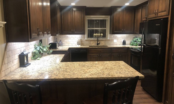 Glenwood House | Beautiful views of the Caddo River from this Glenwood river home!