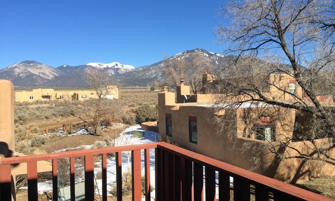 El Prado Condo | Beautiful views on the Mesa. 3br/2bath near Taos & TSV