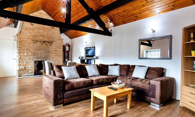 Ferryhill House | Beautiful villa for 8 people with WIFI, TV and pets allowed