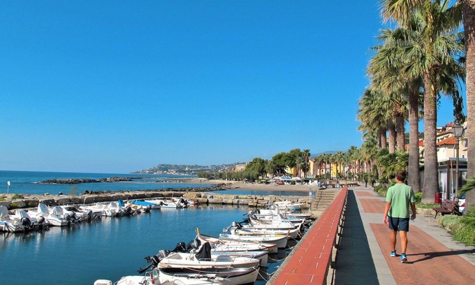 Riva Ligure House | Beautiful villa for 7 people with WIFI, TV, balcony and parking