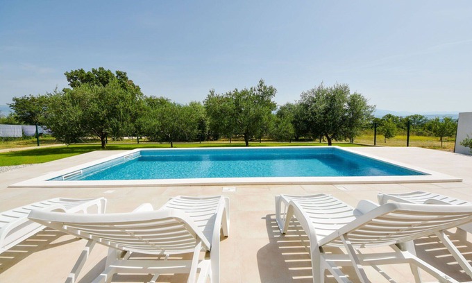 Podgradina House | Beautiful villa for 6 people with A/C, WIFI, private pool, TV, terrace and parking