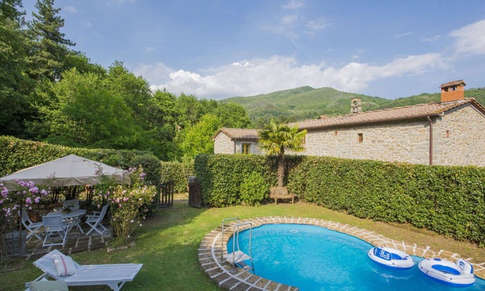 Pontito Villa | Beautiful villa for 8 guests with WIFI, private pool, TV, balcony, pets allowed and panoramic v.