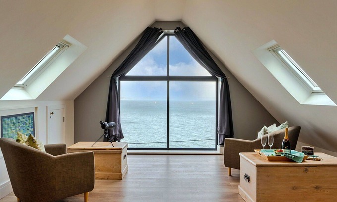 Mousehole House | Beautiful villa for 8 guests with WIFI and terrace