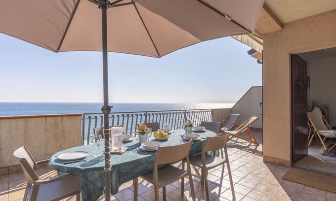 Marina di Andora Villa | Beautiful villa for 9 guests with WIFI, terrace and pets allowed