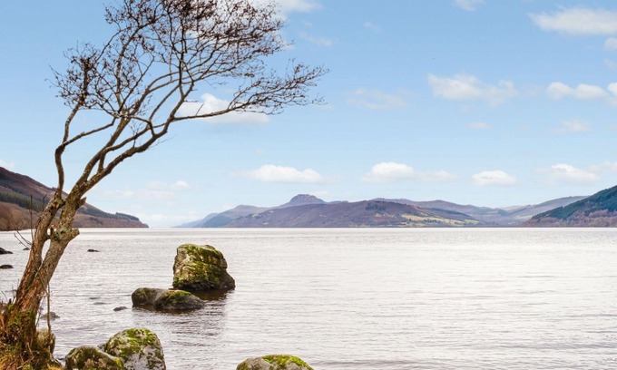 Drumnadrochit House | Beautiful villa for 2 guests with WIFI, TV and parking
