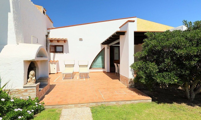 Villaggio delle Mimose House | Beautiful villa for 9 guests with A/C, WIFI, TV, terrace and parking