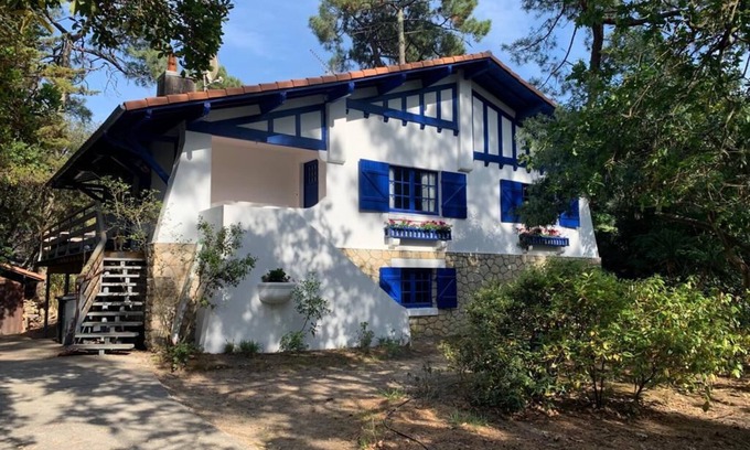 Pyla-sur-Mer Villa | Beautiful Villa with large terrace 50m from the beach